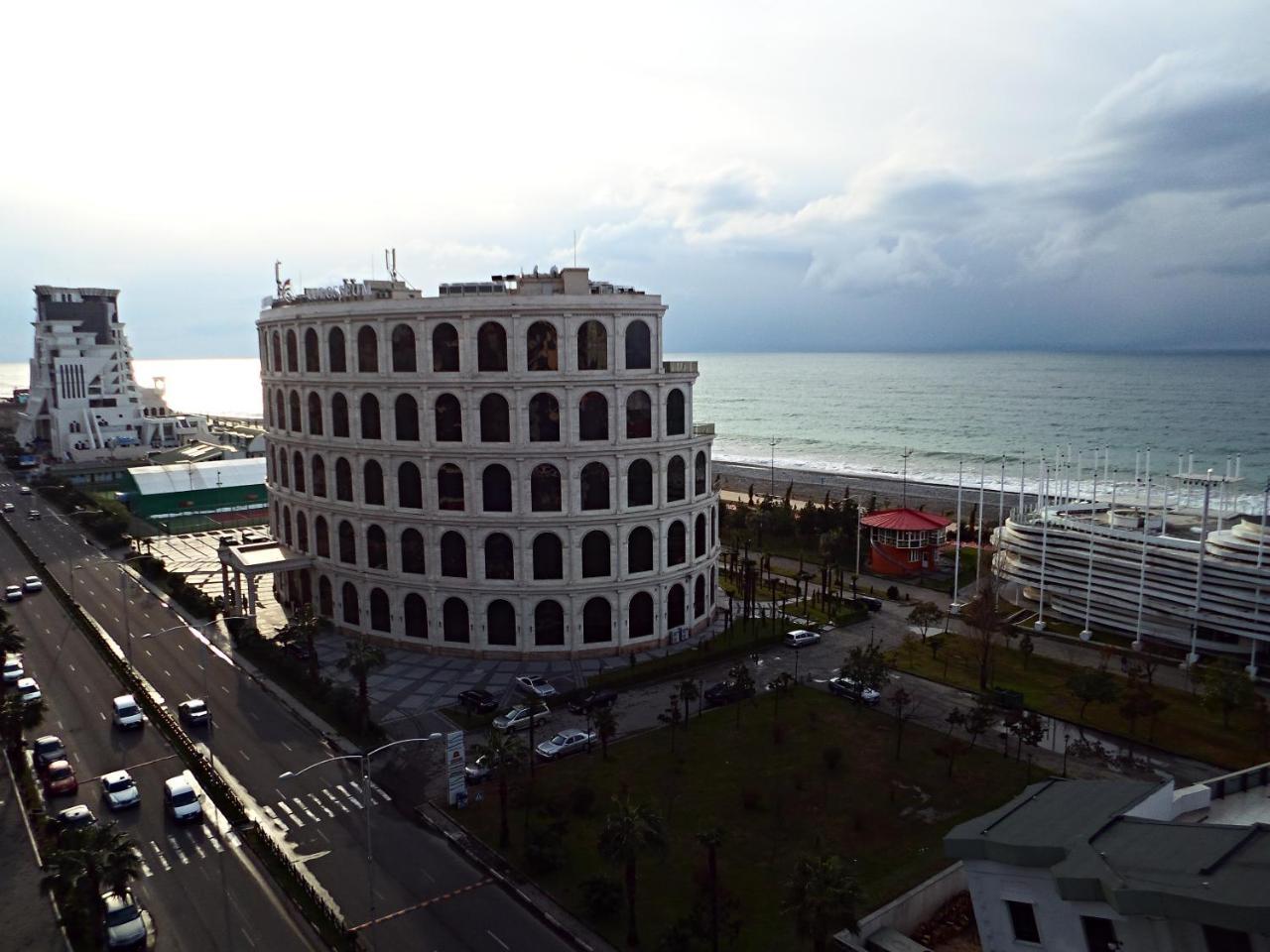 Sea View Rock Hotel Батуми Екстериор снимка