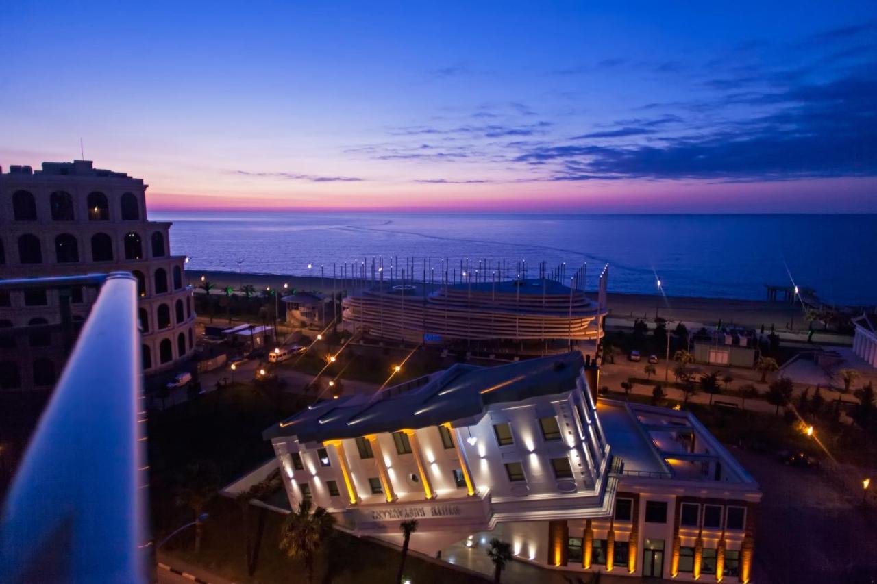 Sea View Rock Hotel Батуми Екстериор снимка